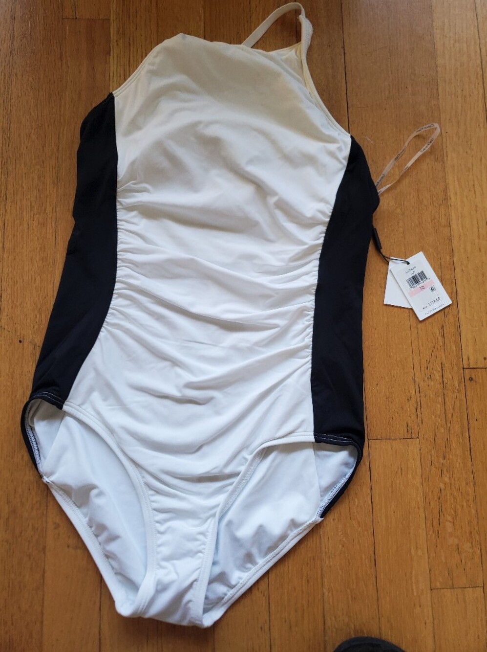 (nwt) Calvin Klein White and Black One-Piece Swimsuit